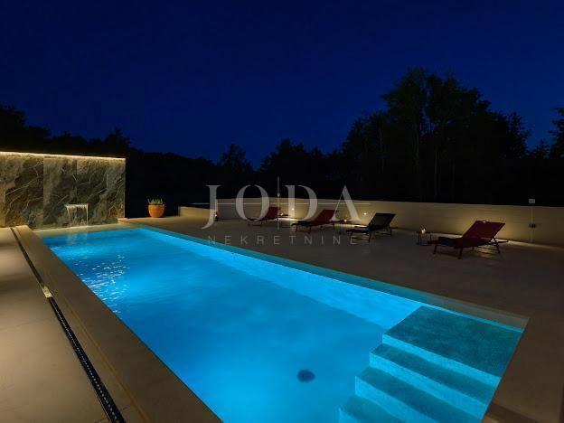 Casa Grožnjan, 300m2