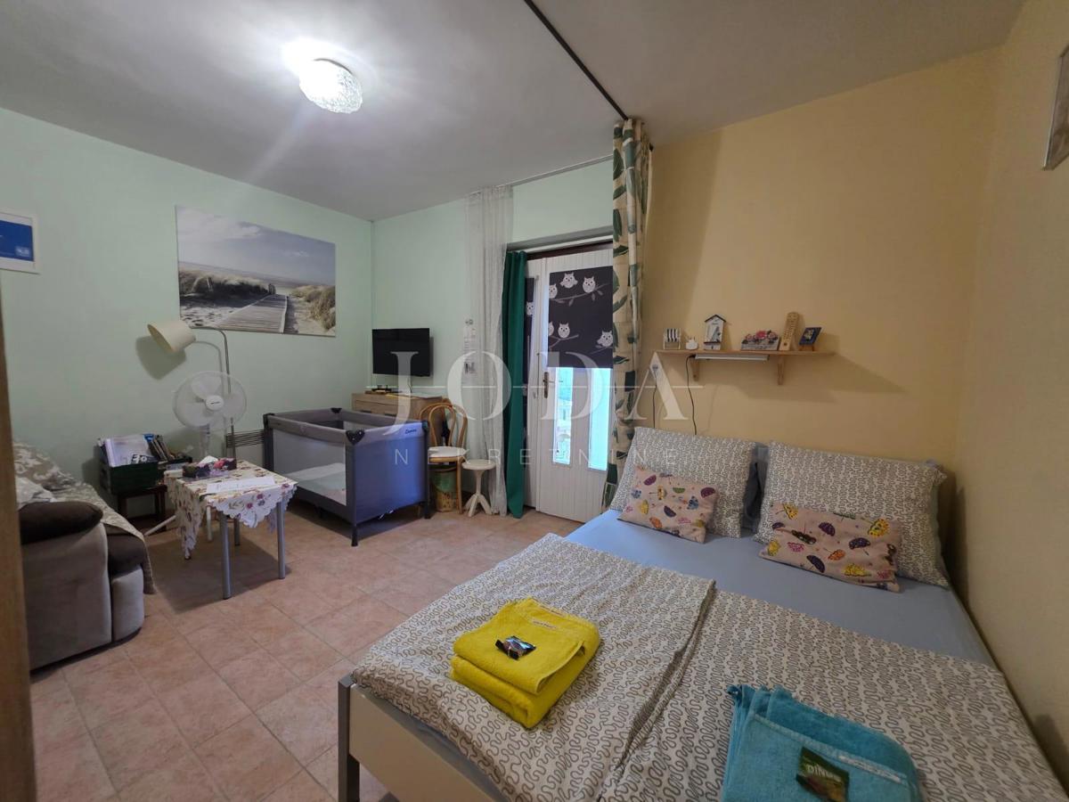 Casa con 3 unità abitative