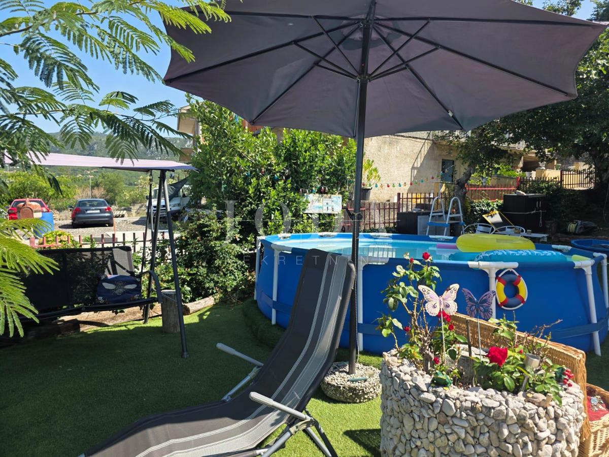 Casa con 3 unità abitative