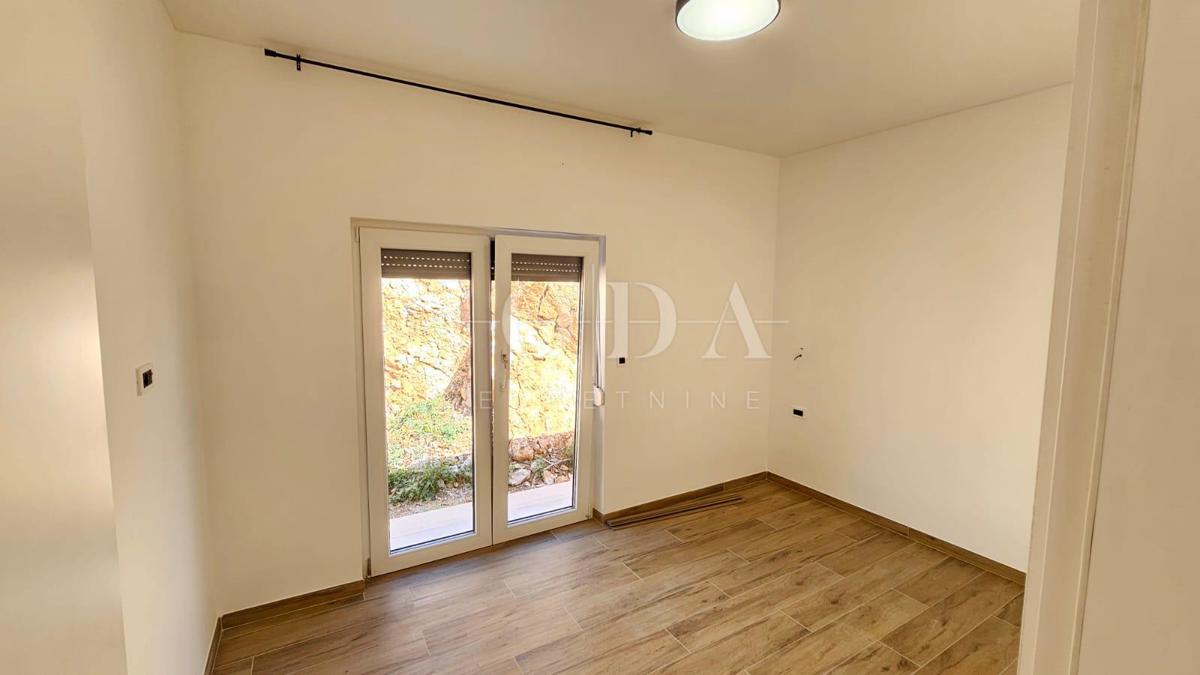 Casa Lukovo Šugarje, Karlobag, 92m2