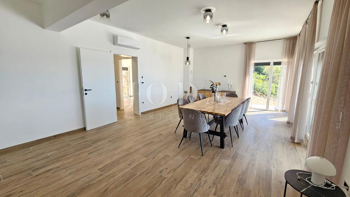 Casa Lukovo Šugarje, Karlobag, 92m2