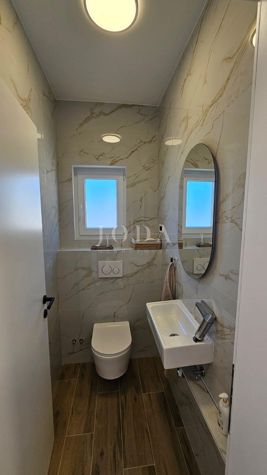 Casa Lukovo Šugarje, Karlobag, 92m2