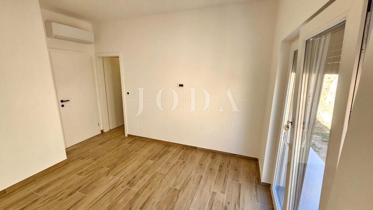 Casa Lukovo Šugarje, Karlobag, 92m2