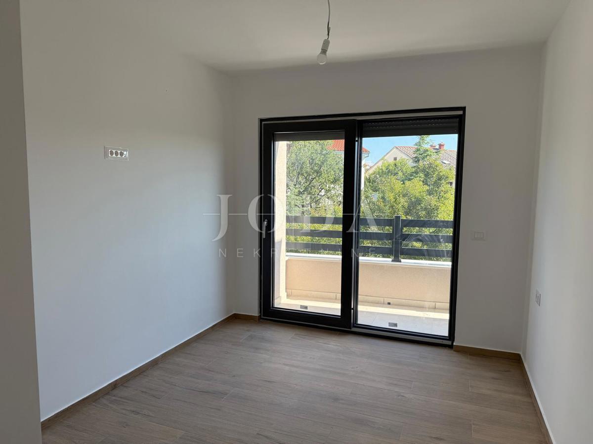 Jadranovo: case di nuova 