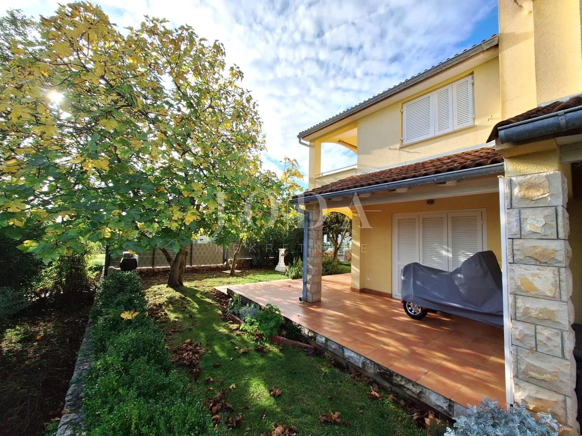 Casa a 200 metri dal mare, Malinska!