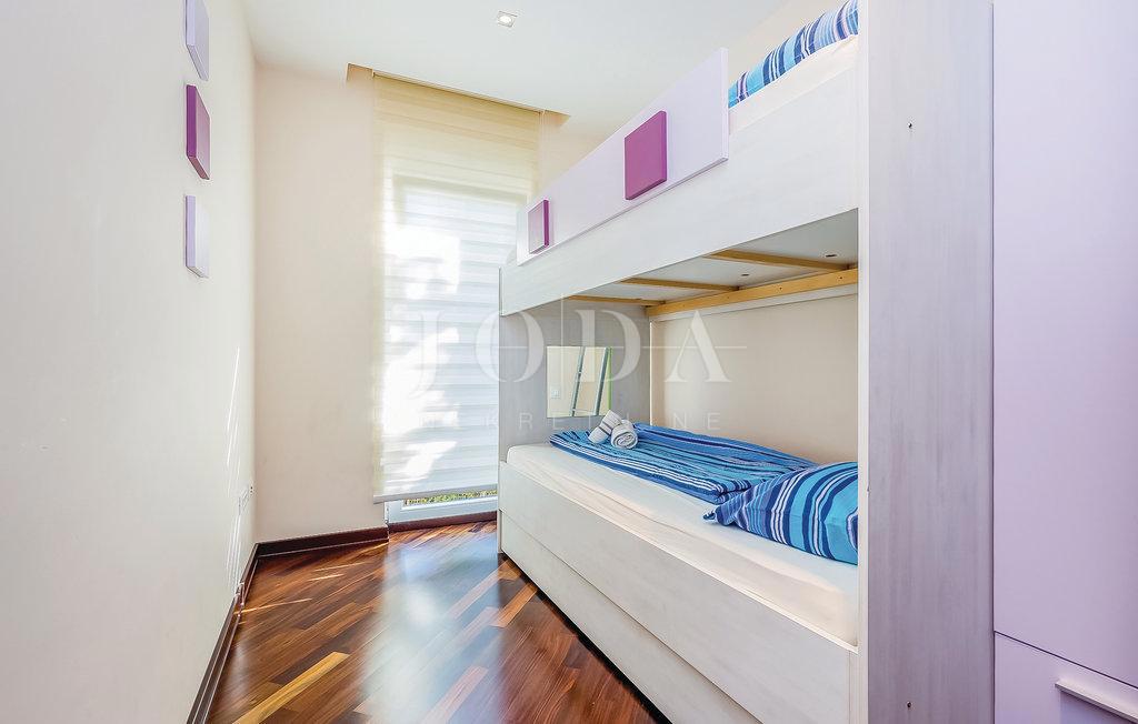 Allogio Crikvenica, 90m2