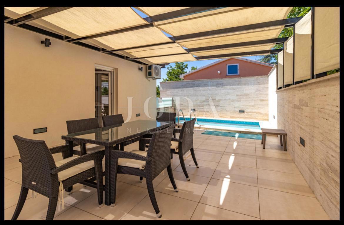 Allogio Crikvenica, 90m2