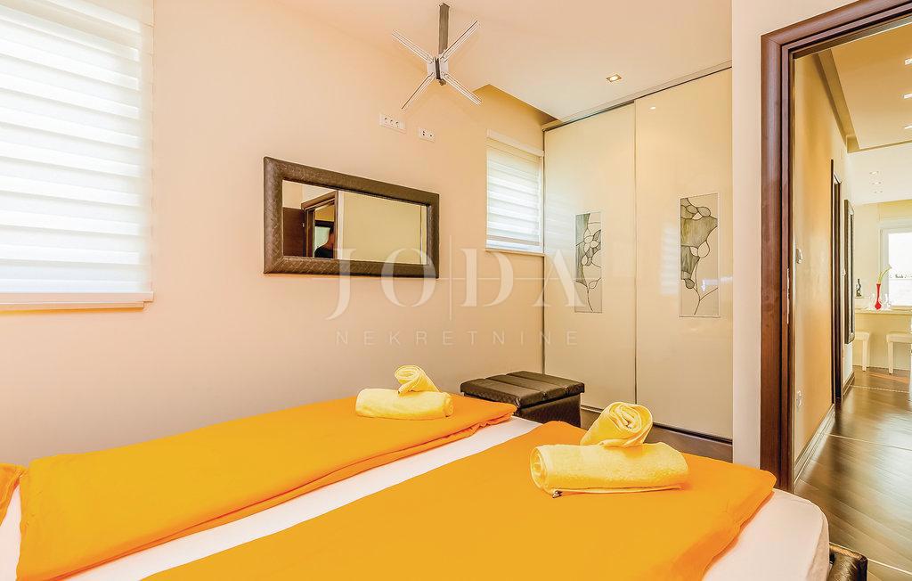 Allogio Crikvenica, 90m2