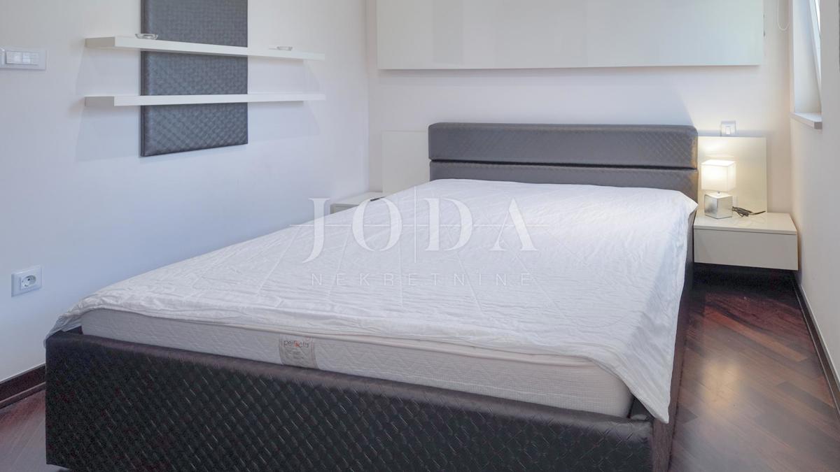 Allogio Crikvenica, 90m2