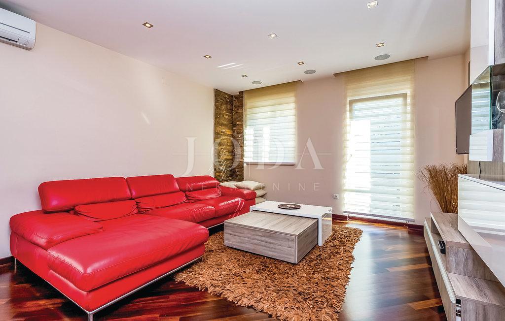 Allogio Crikvenica, 90m2