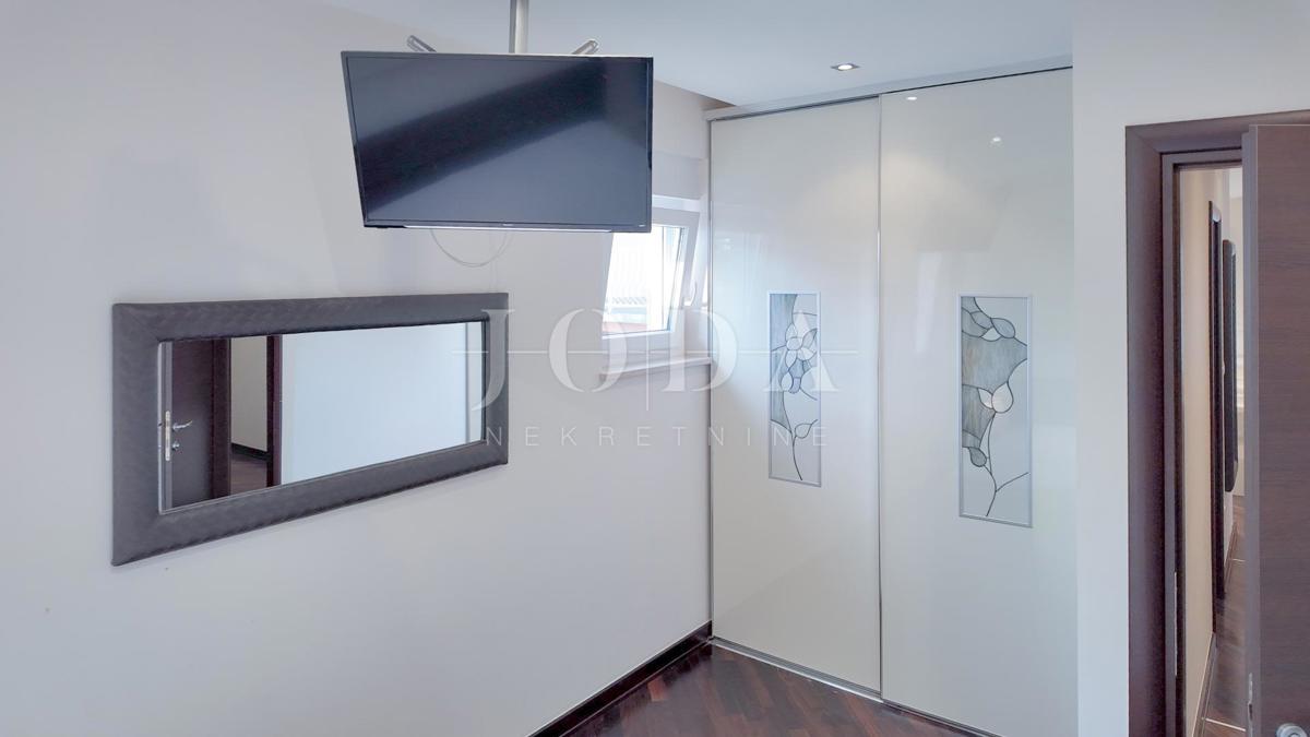 Allogio Crikvenica, 90m2