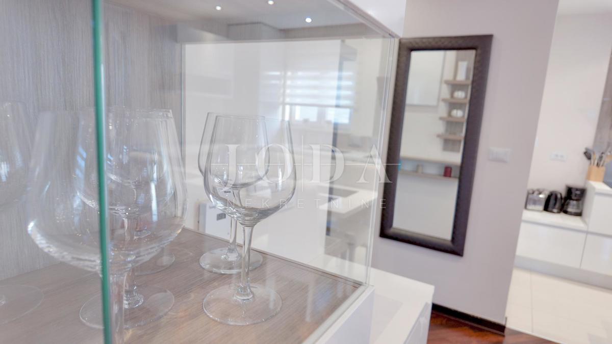 Allogio Crikvenica, 90m2