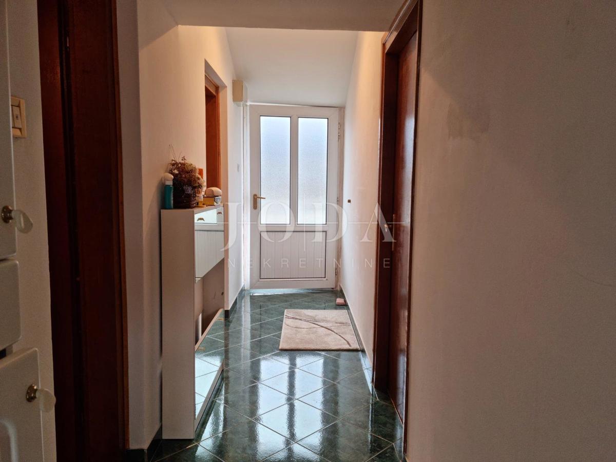 Allogio Novi Vinodolski, 65,71m2