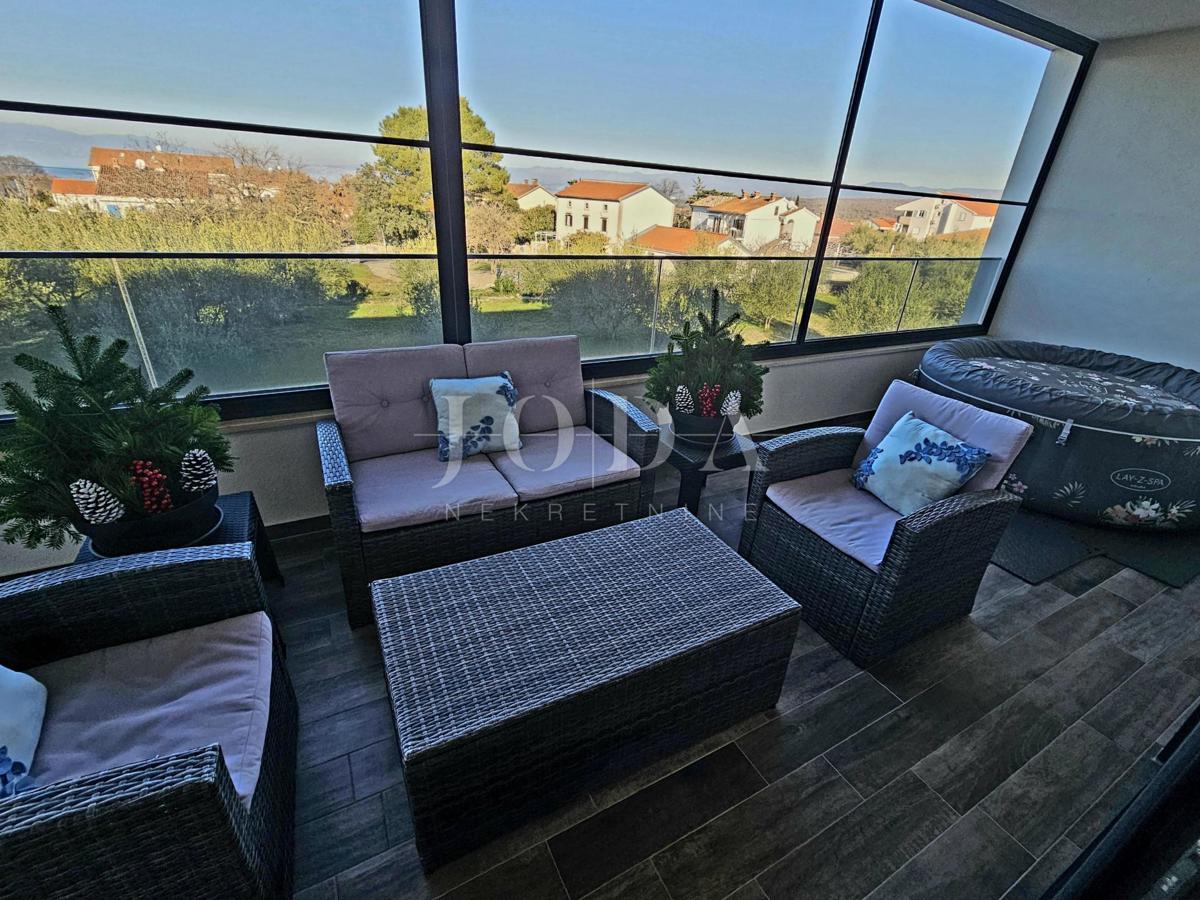 Bilocale funzionale con terrazza coperta