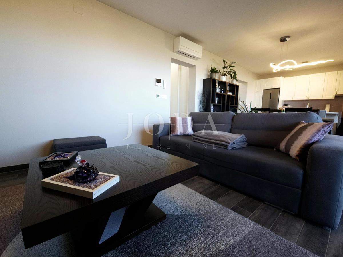 Bilocale funzionale con terrazza coperta