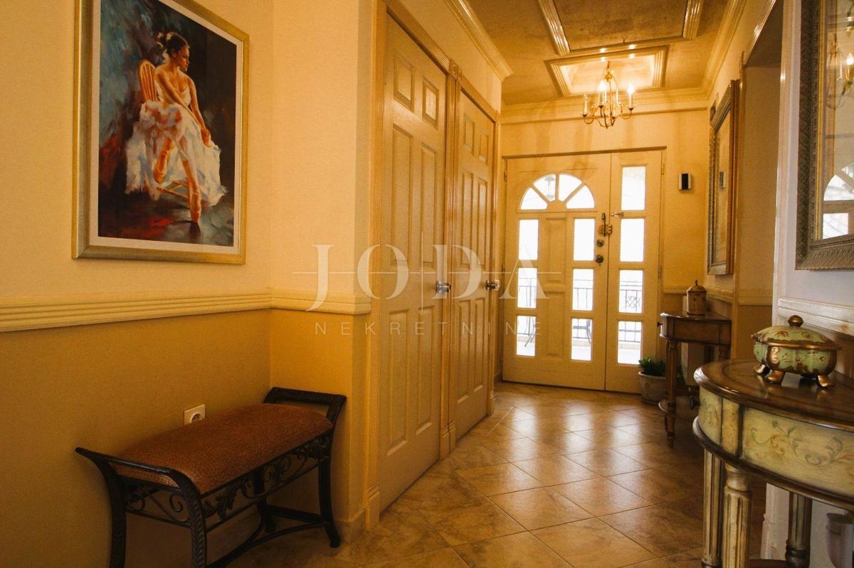 Casa Rabac, Labin, 493m2