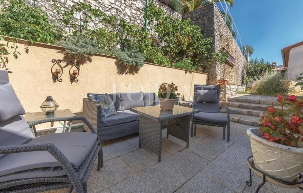 Casa Rabac, Labin, 493m2