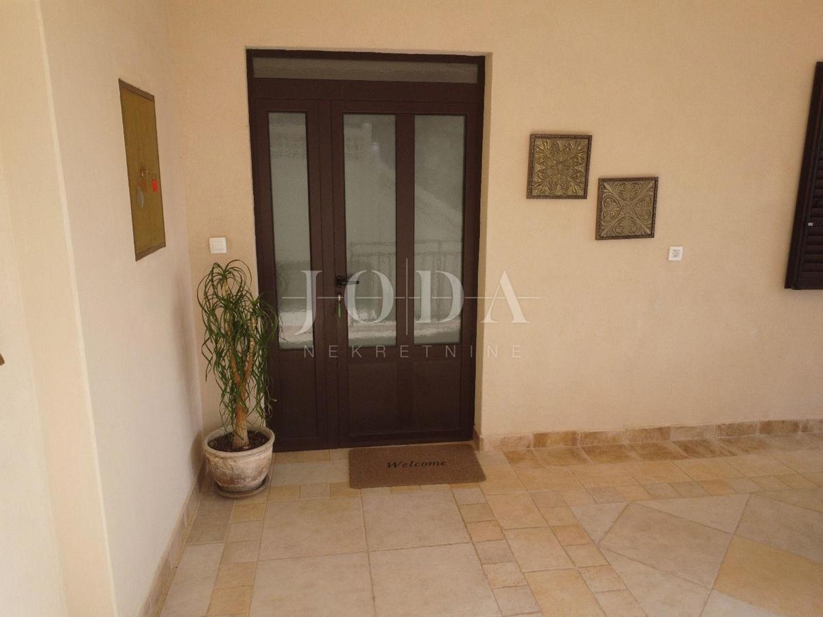 Casa Rabac, Labin, 493m2