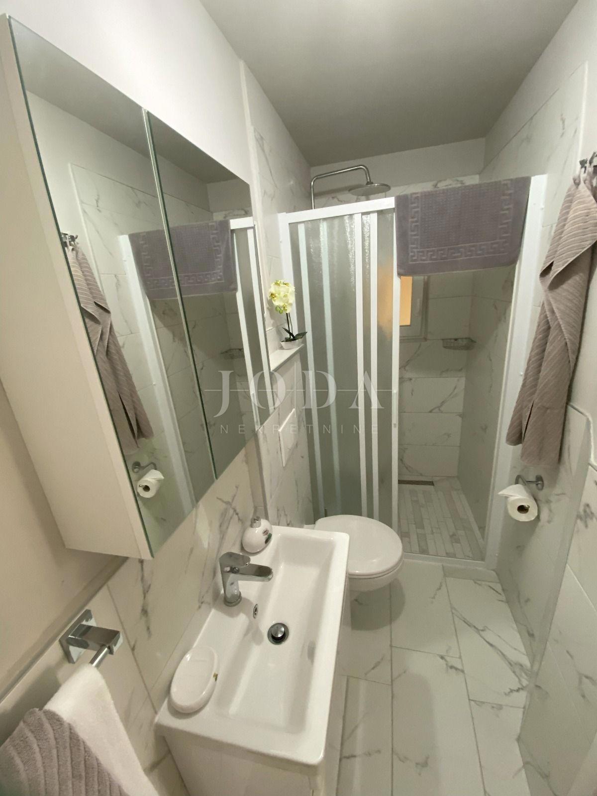 Casa Rabac, Labin, 493m2