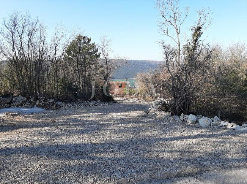 Terreno Trget, Raša, 1.064m2