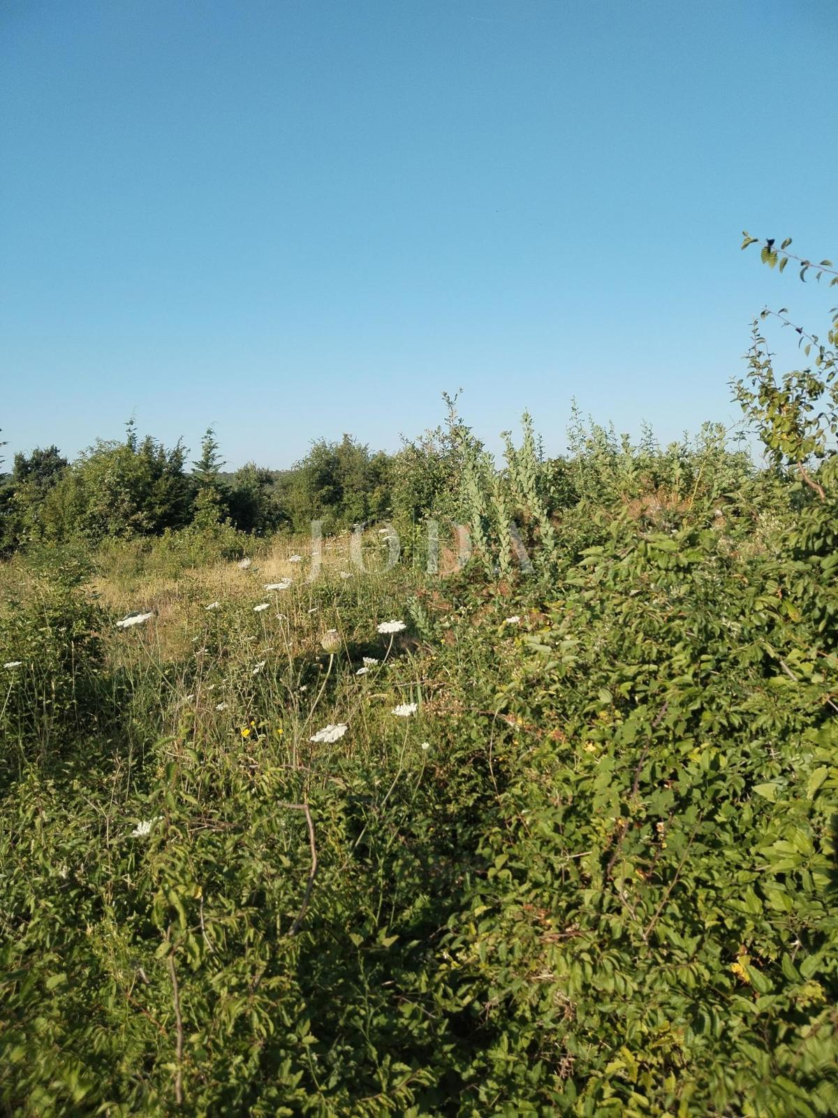 Terreno Labin, 2.355m2