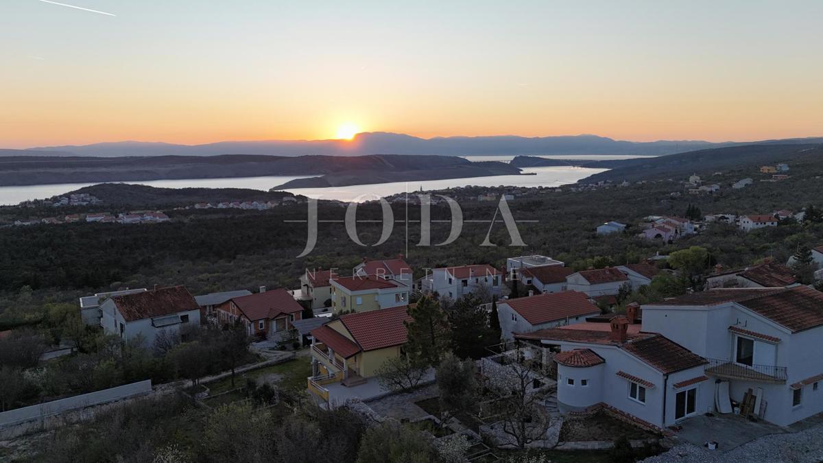 Casa esclusiva a Jadranovo con piscina, vista mare e ampio terreno