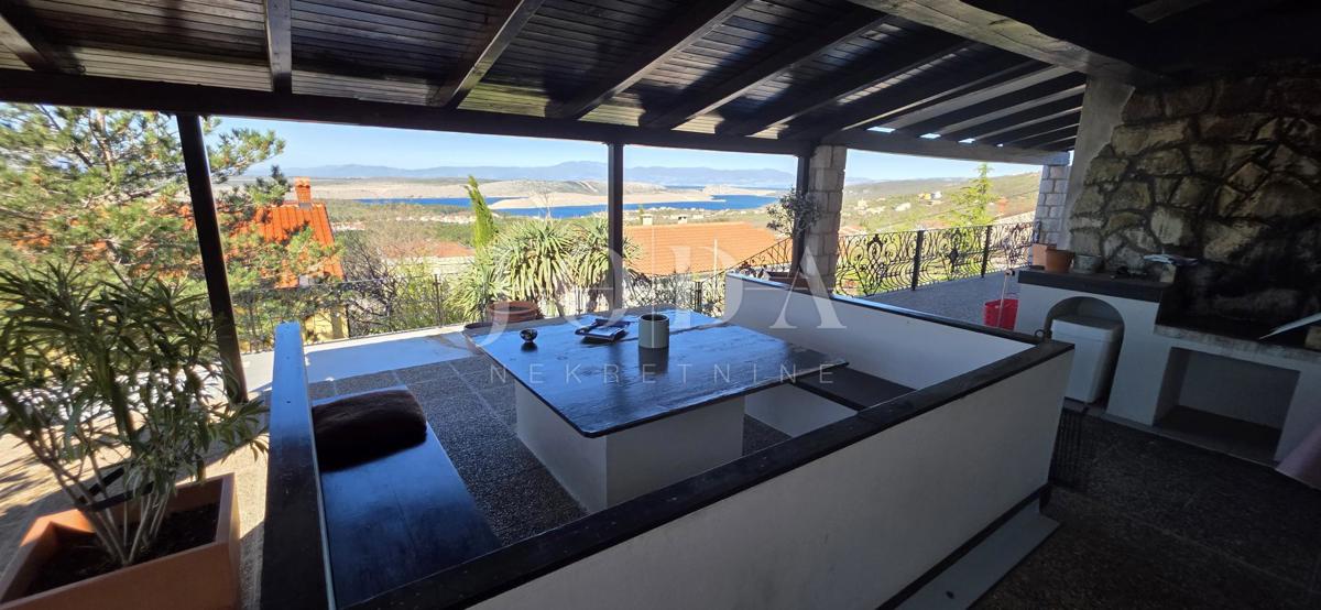 Casa esclusiva a Jadranovo con piscina, vista mare e ampio terreno