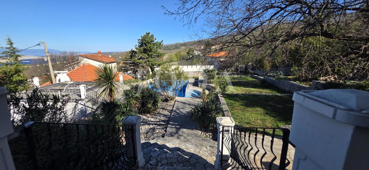 Casa esclusiva a Jadranovo con piscina, vista mare e ampio terreno