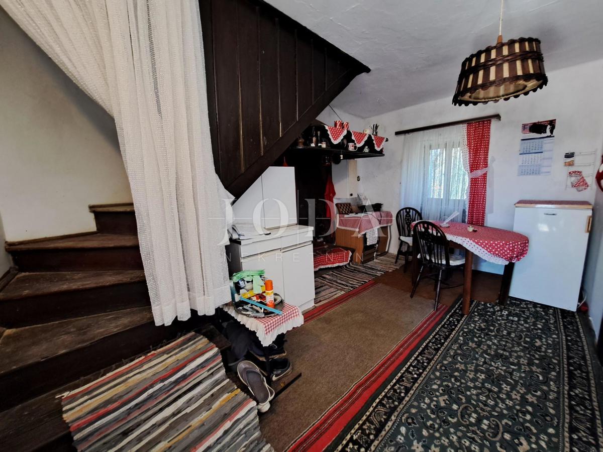 Isola di Krk – casa in pietra da ristrutturare