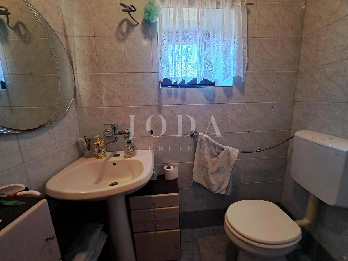 Isola di Krk – casa in pietra da ristrutturare