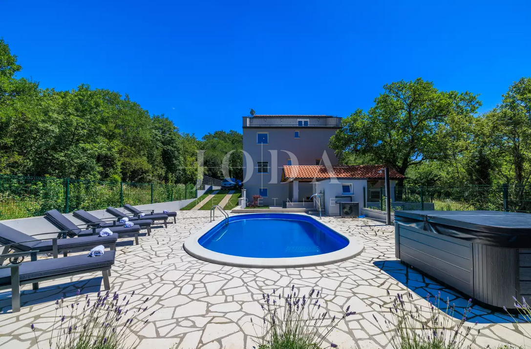 Casa Tribalj, Vinodolska Općina, 600m2