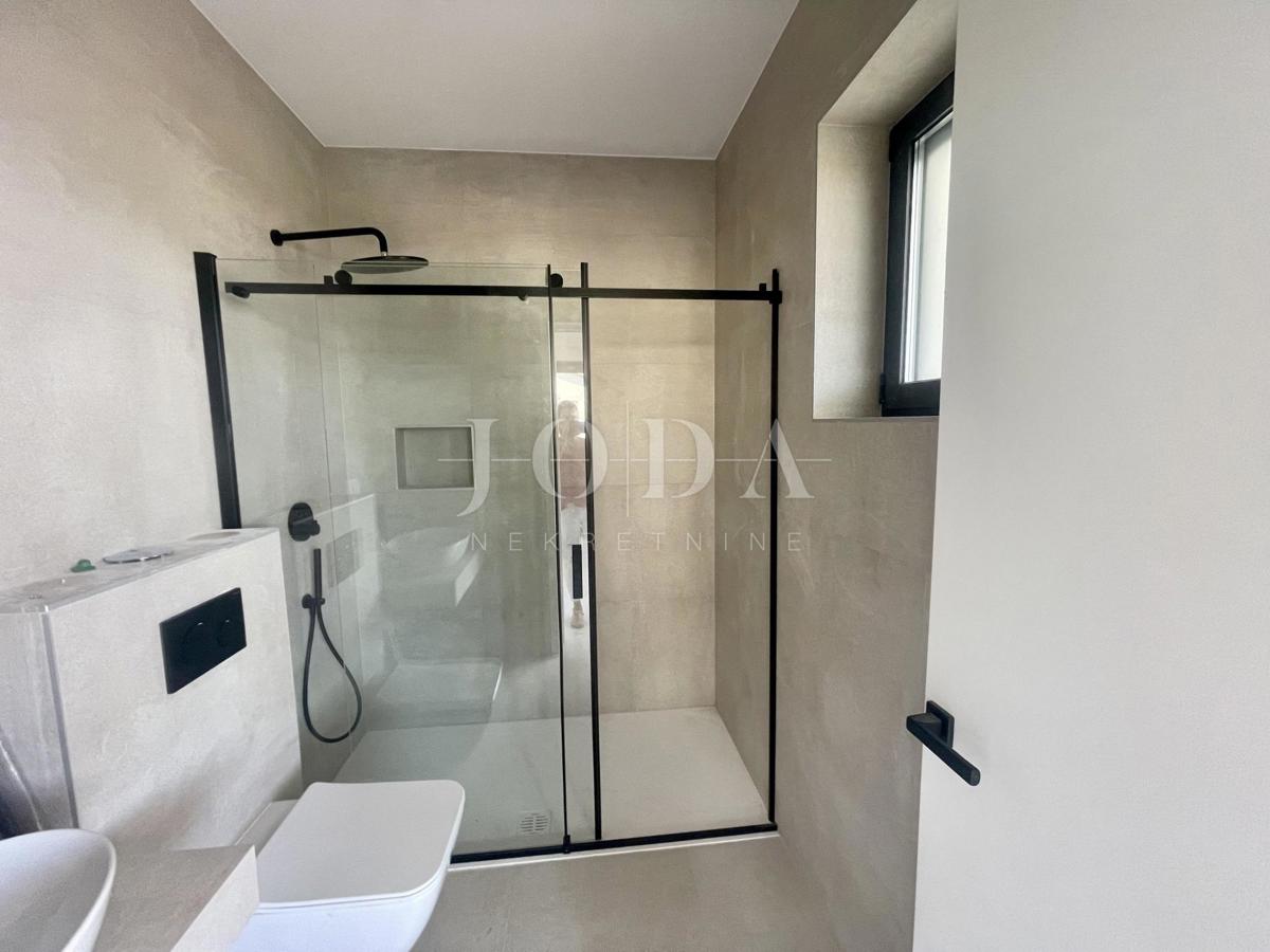 Luxury semi-detached house near the sea with sea view