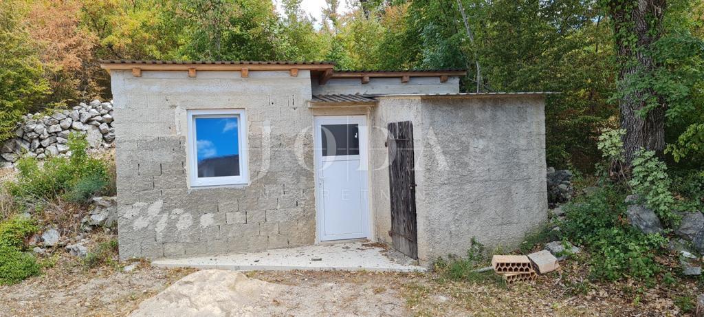 Detached house in a quiet location, island of Krk