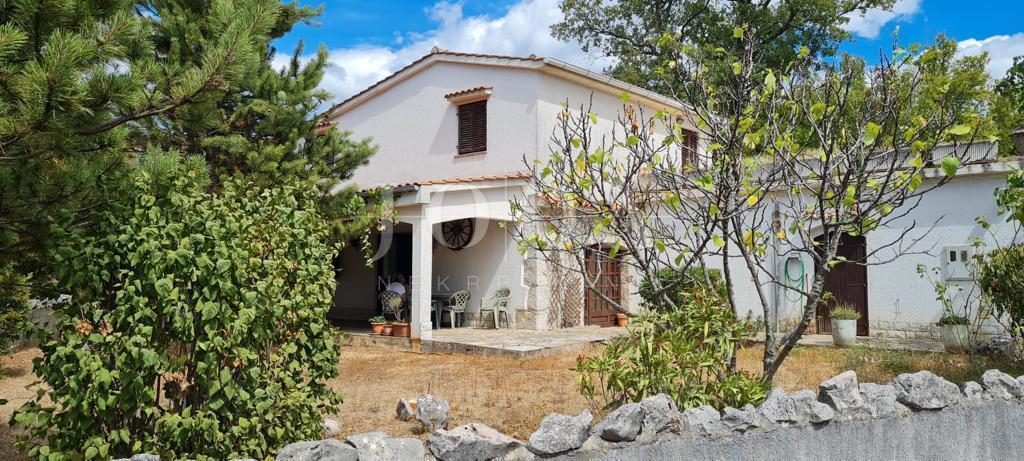 Detached house in a quiet location, island of Krk