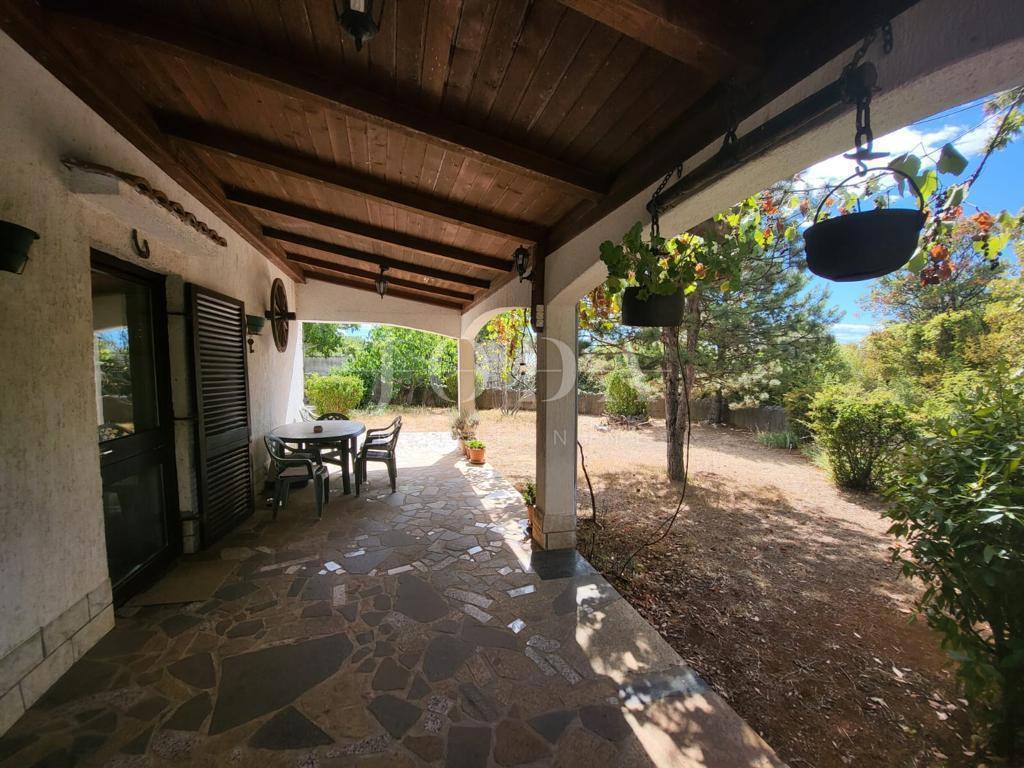 Detached house in a quiet location, island of Krk