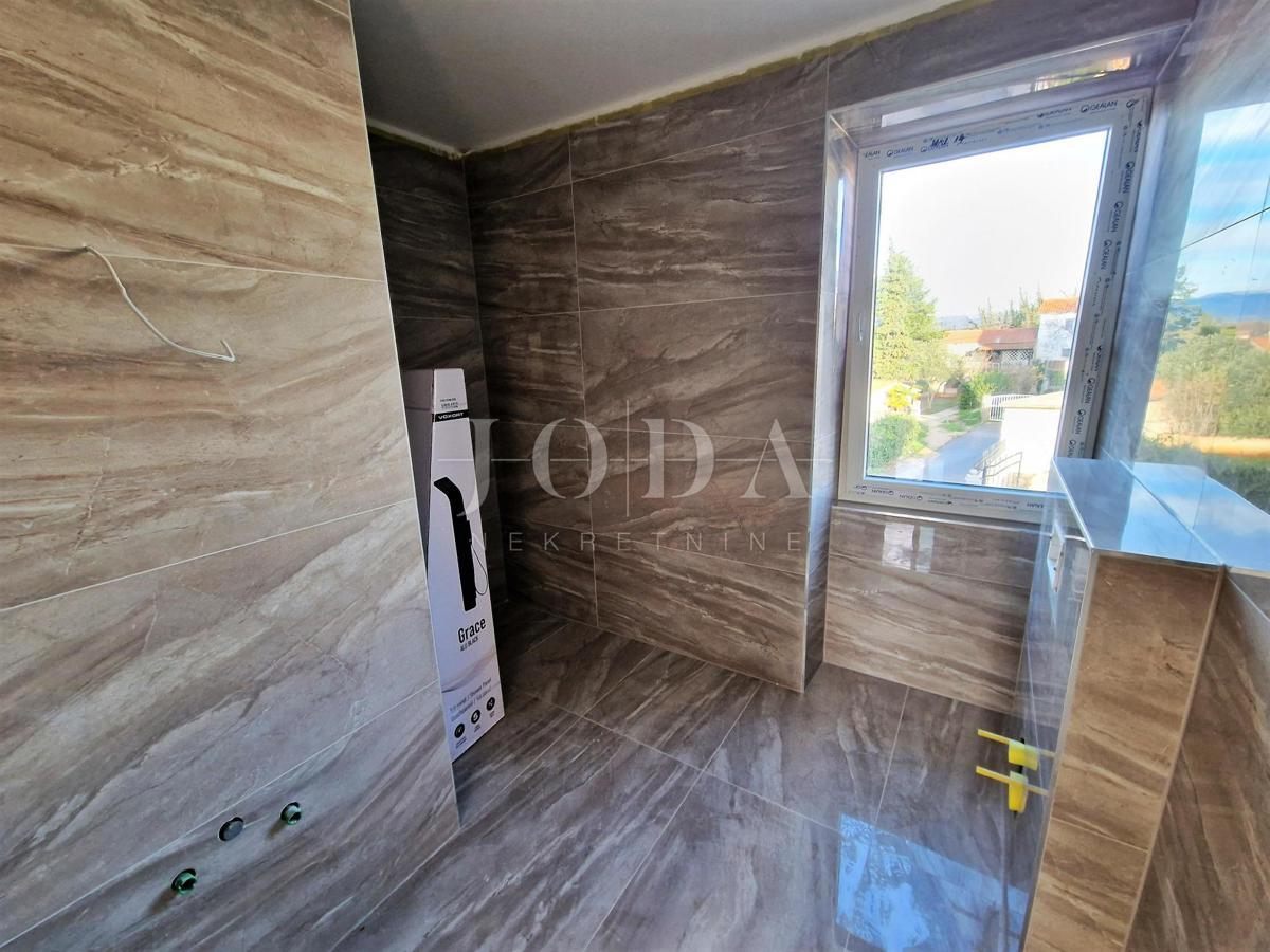 Beautiful semi-detached stone house with a pool, near Dobrinj