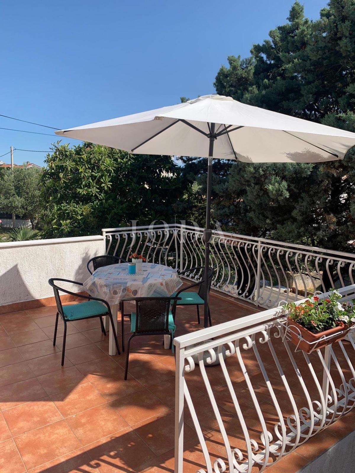 Detached family house with a large garden, island of Krk