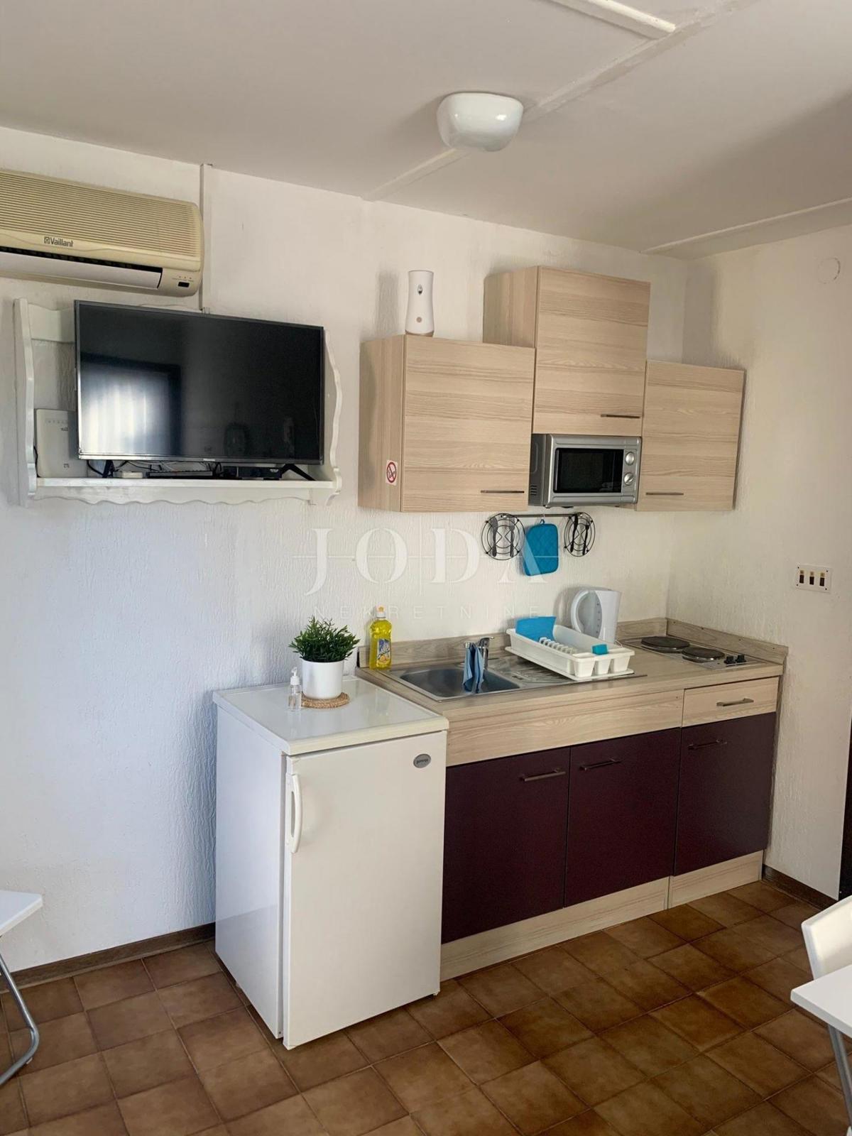 Detached family house with a large garden, island of Krk