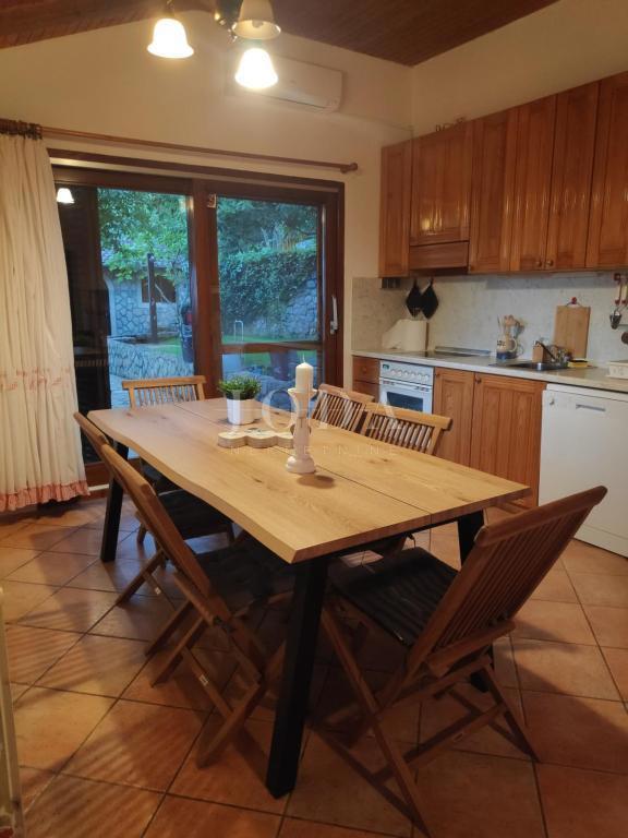 Detached family house with a large garden, island of Krk