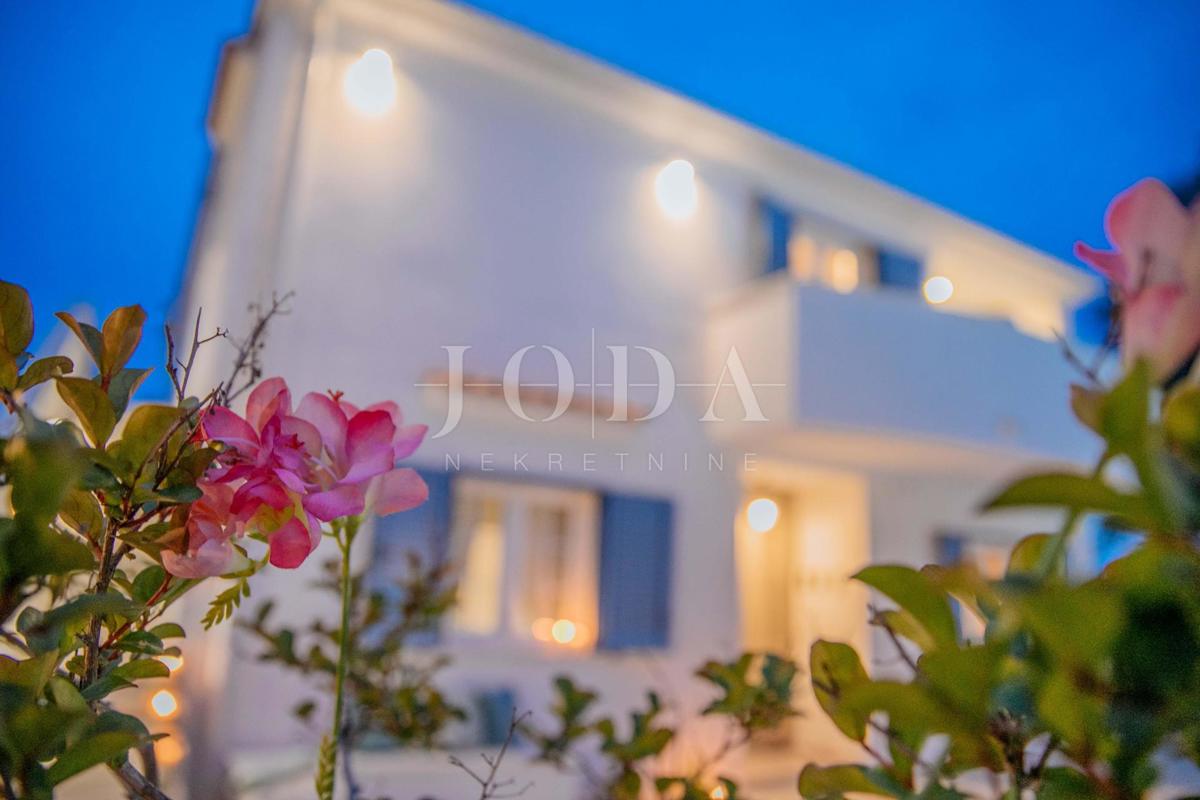 Casa in ottima posizione a soli 50 m dal mare - baia di Soline