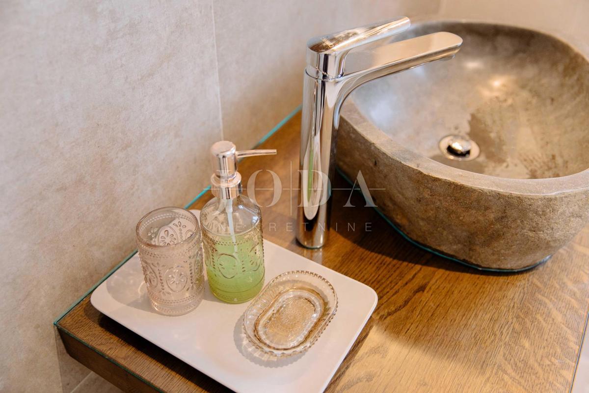 Casa in ottima posizione a soli 50 m dal mare - baia di Soline