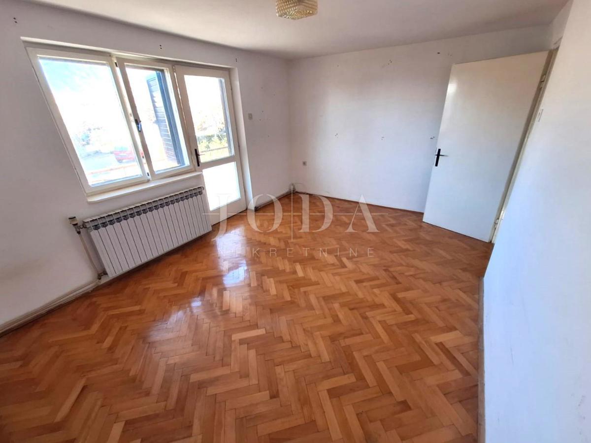 Isola di Krk - grande casa con potenziale in bella posizione