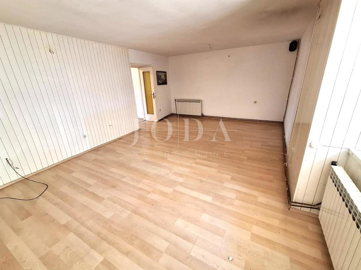 Isola di Krk - grande casa con potenziale in bella posizione