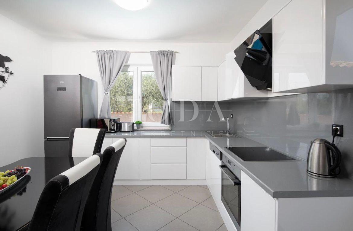 Casa Loborika, Marčana, 210m2