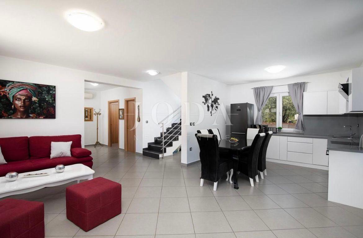 Casa Loborika, Marčana, 210m2