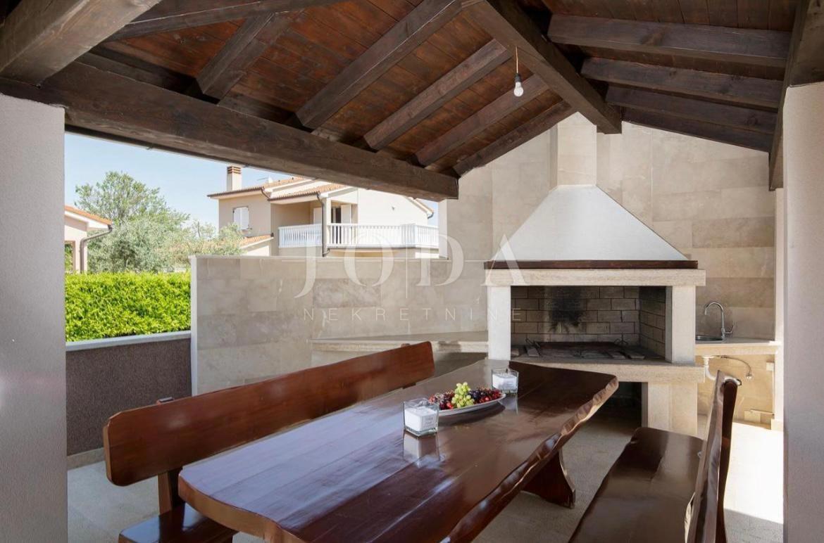 Casa Loborika, Marčana, 210m2