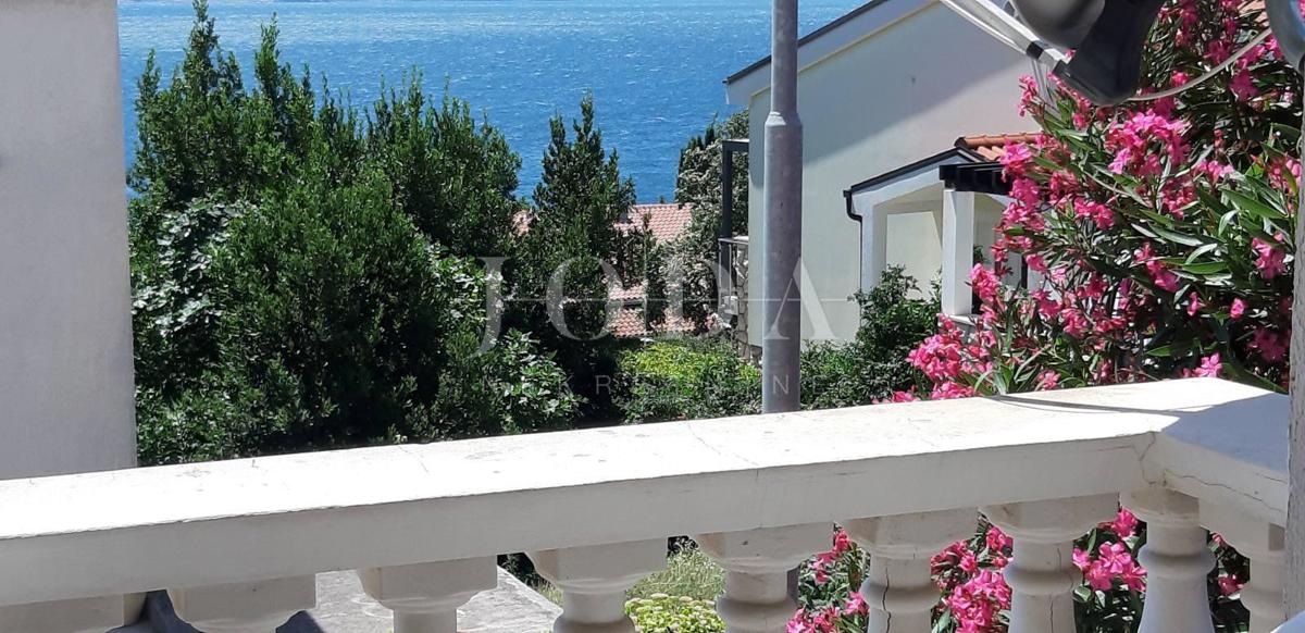 NOVI VINODOLSKI, Costa di Bribir, appartamento a 150m dal mare