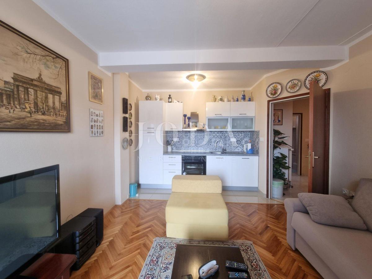 NOVI VINODOLSKI, Costa di Bribir, appartamento a 150m dal mare