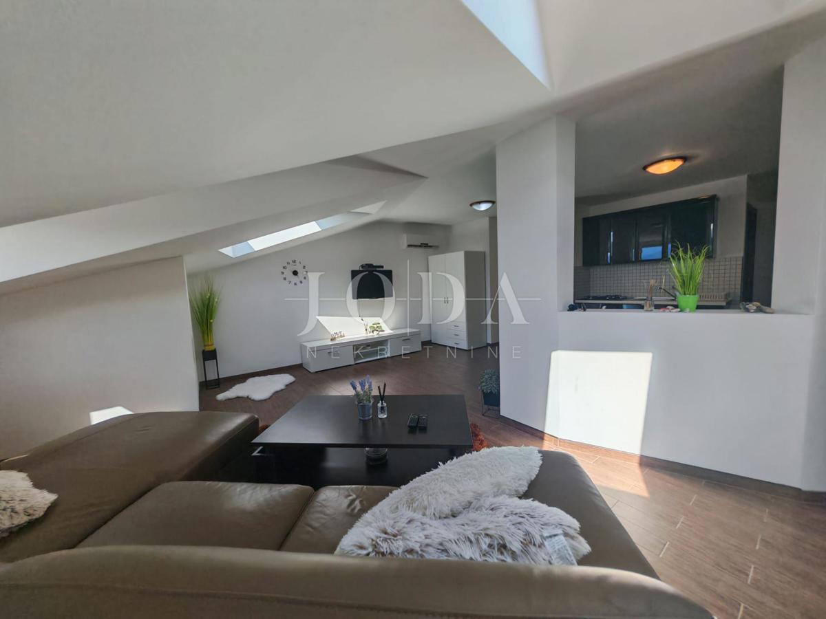 Appartamento pulito in una posizione tranquilla