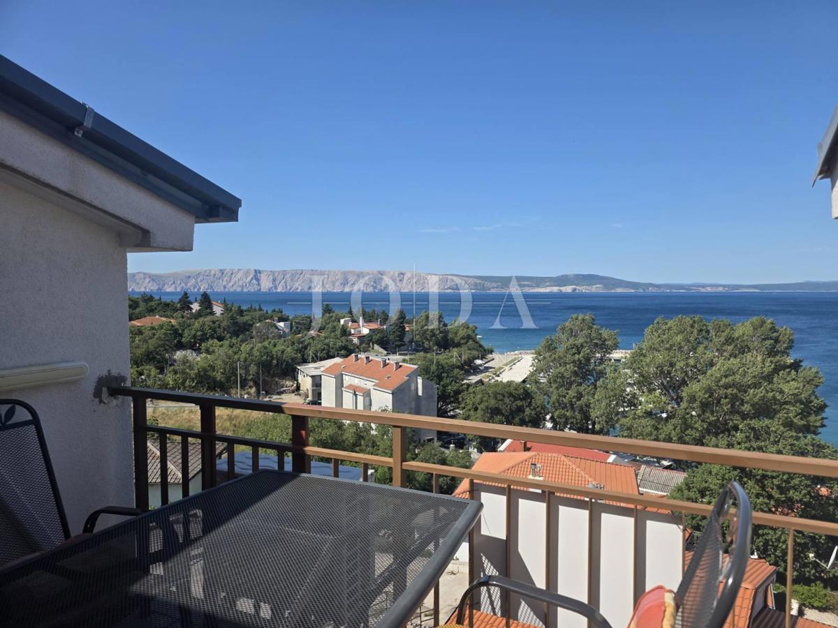 Klenovica, appartamento con galleria a 80m dal mare